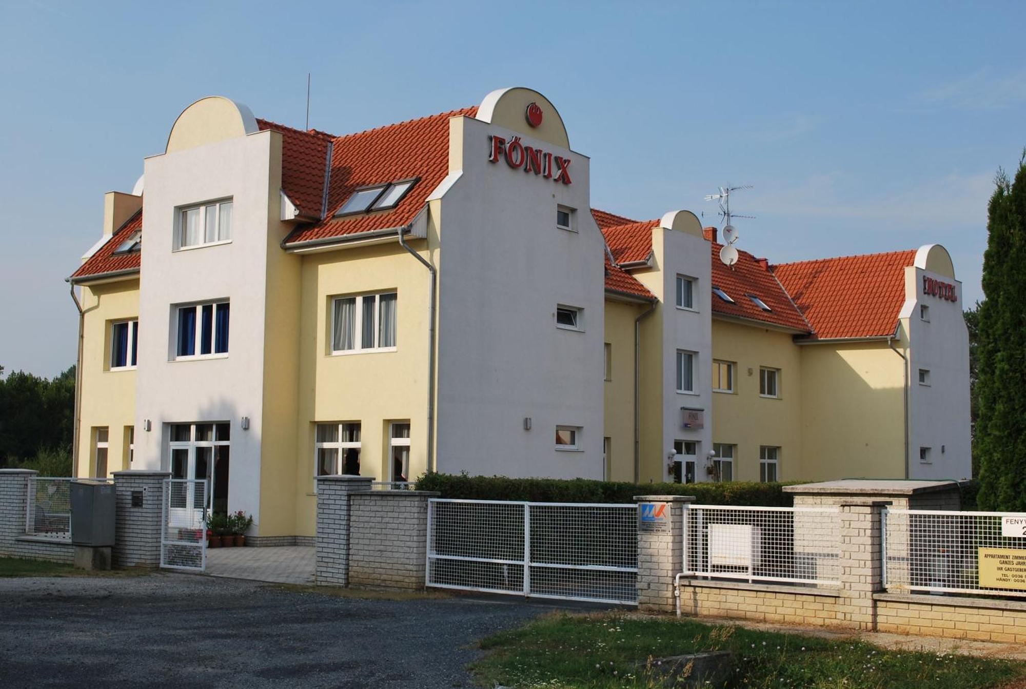 Fonix Hotel Bük Exterior foto